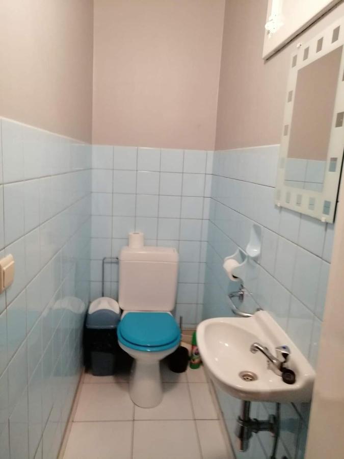 Studio 2/4P Avec Salle De Bain Prive ออสเทนด์ ภายนอก รูปภาพ