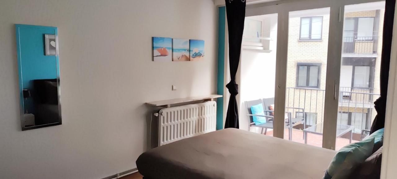 Studio 2/4P Avec Salle De Bain Prive ออสเทนด์ ภายนอก รูปภาพ